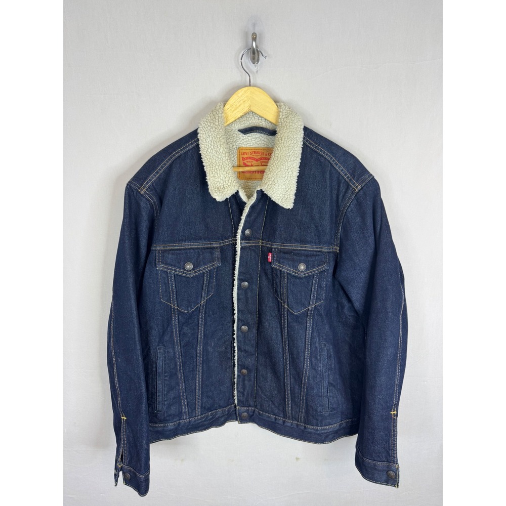Levis Mens Sherpa Lined Trucker Jacket Dark Wash Denim Type III Blue Large